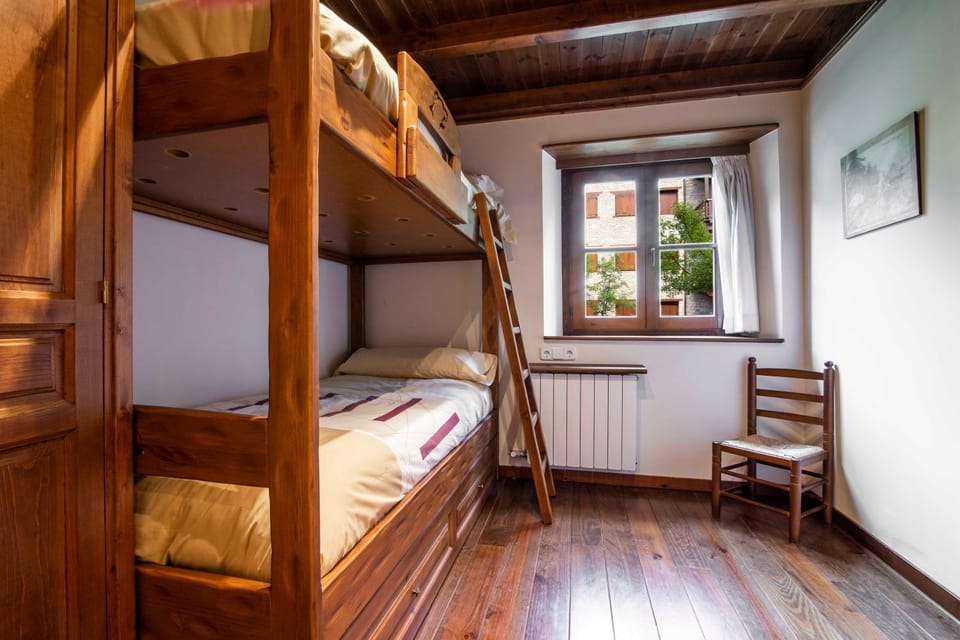 MONTOLIU de Alma de Nieve Apartment in Catalonia