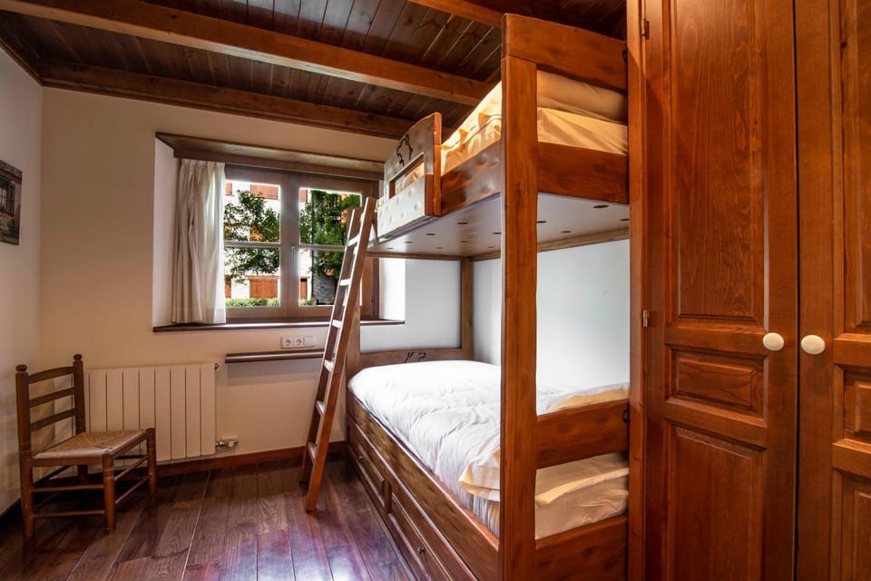 MONTOLIU de Alma de Nieve Apartment in Catalonia
