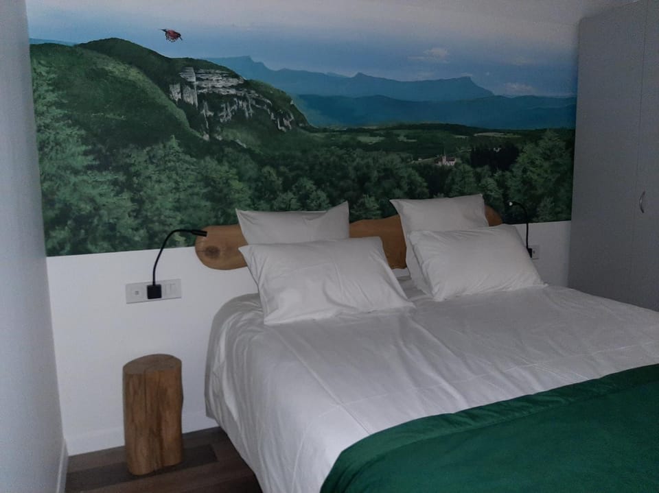 Bed, Bedroom