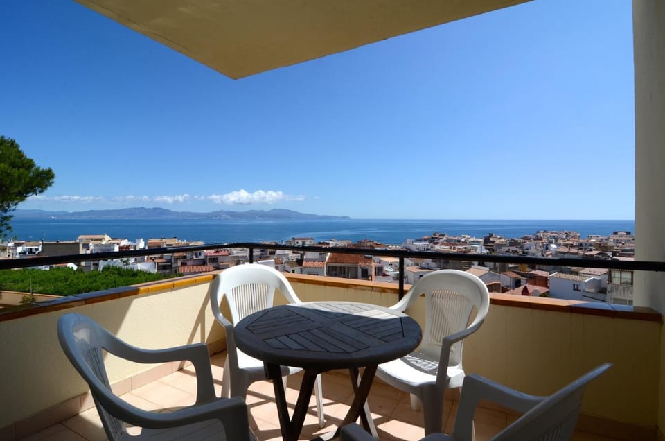 Balcony/Terrace, Balcony/Terrace