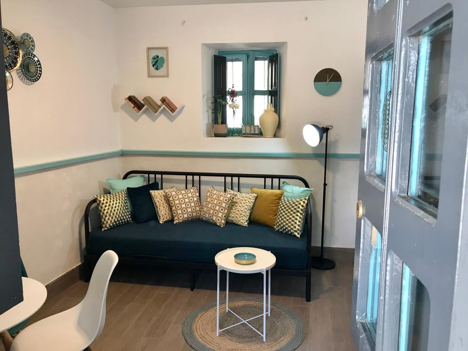S27 Corral del Siglo XVI Apartment in Seville