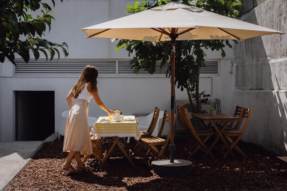 Patio, Garden, Dining area