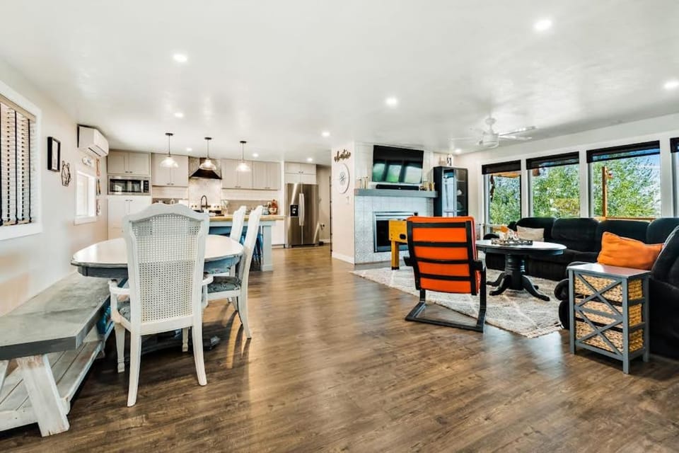 On the Waterfront House in Bear Lake