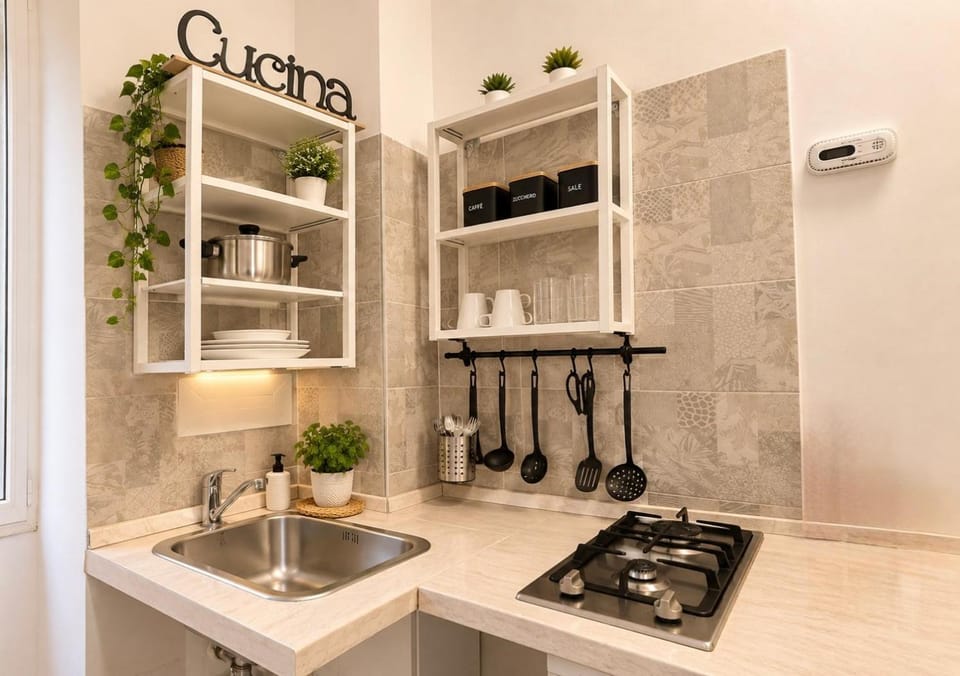 Kitchen or kitchenette, kitchen