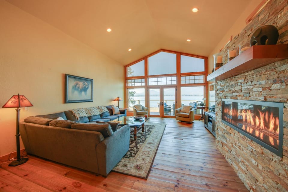 Water Sports Haven on Lake Pend Oreille! Group Hub House in Lake Pend Oreille