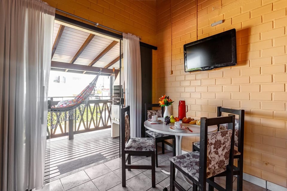 Residencial Correia Bed and Breakfast in Imbituba