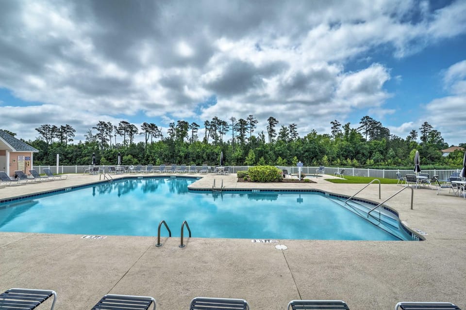 Resort Amenity Access: Chic Myrtle Beach Condo! House in Carolina Forest