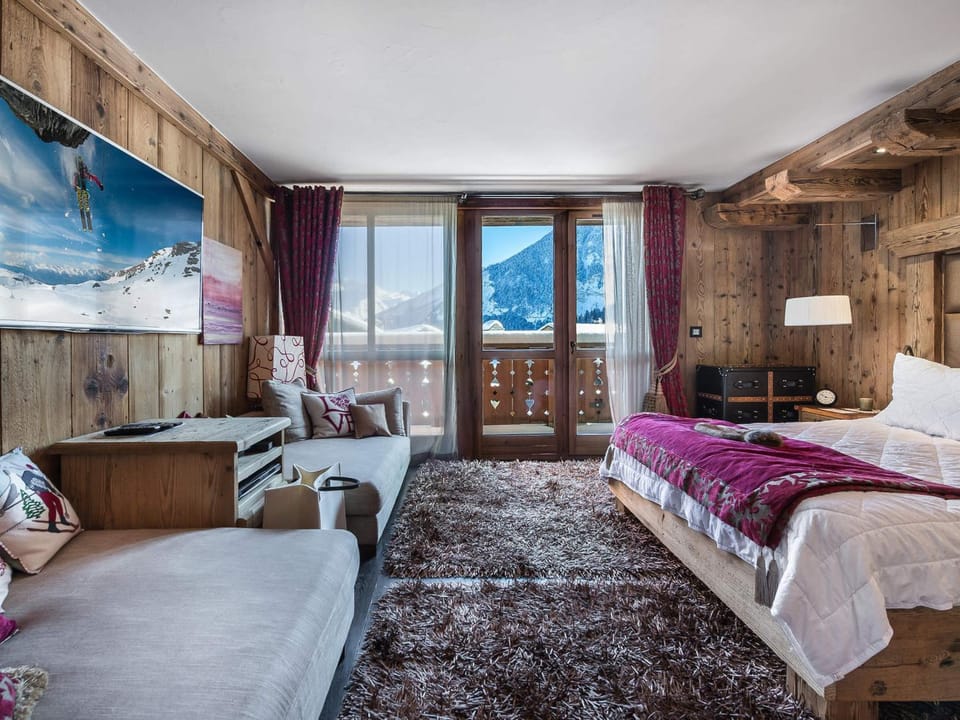 Superbe chalet avec 5 chambres, jacuzzi et services de luxe, à 300m des pistes à Courchevel Village - FR-1-562-21 Chalet in Saint-Bon-Tarentaise