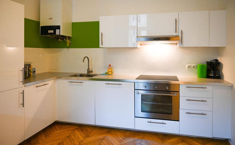 Coffee/tea facilities, Kitchen or kitchenette