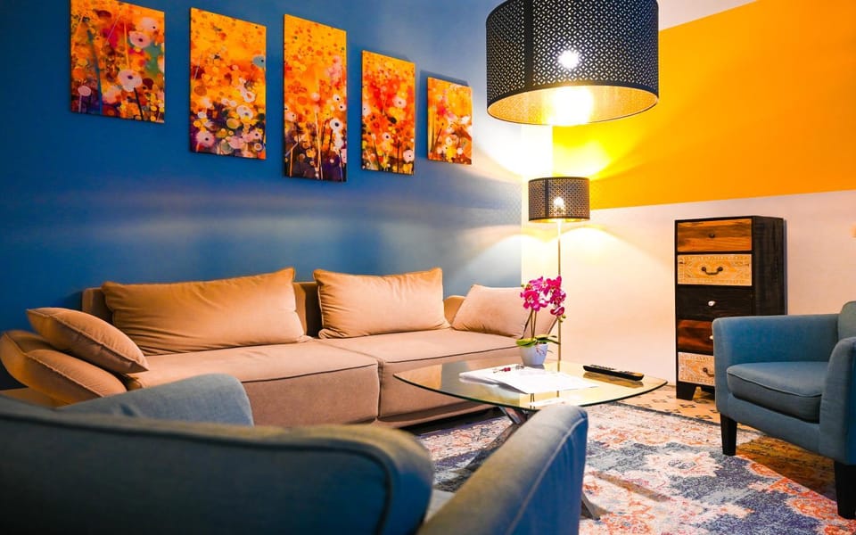 Living room, Seating area