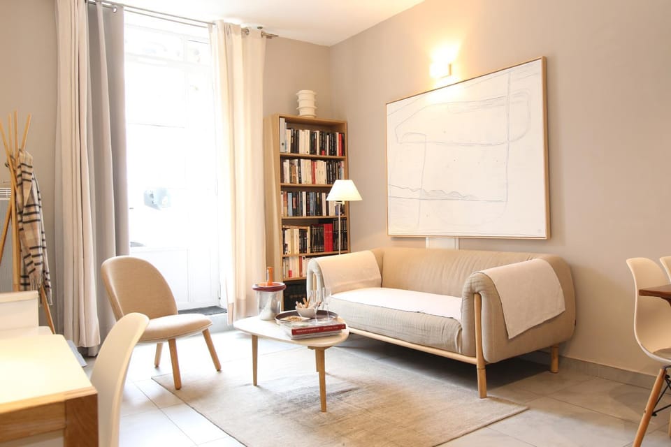 Library, Living room