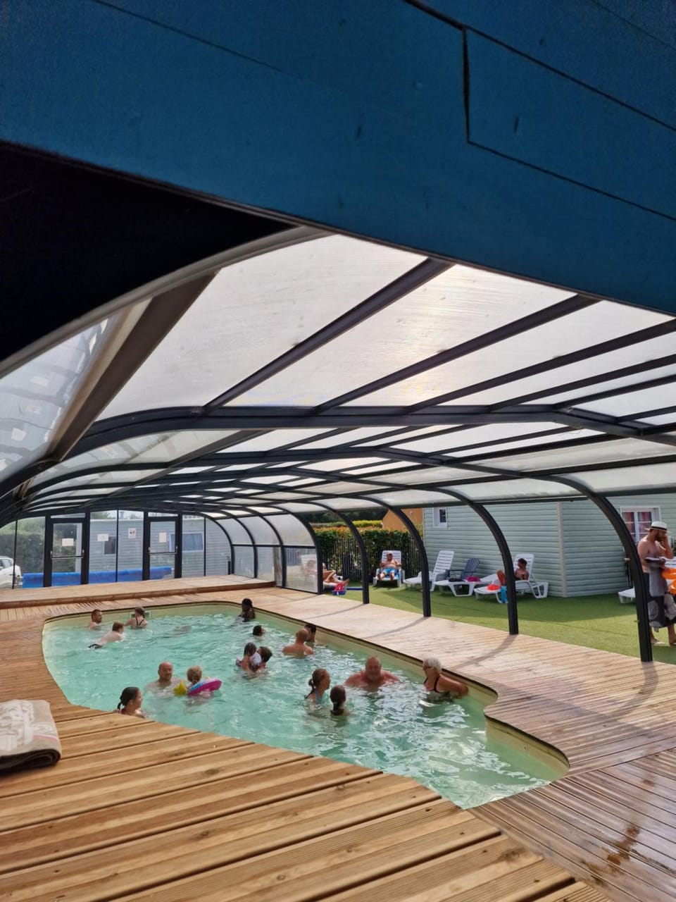 Swimming pool
