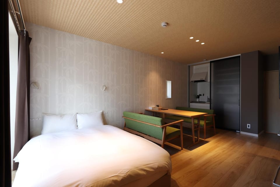 Bed, Photo of the whole room