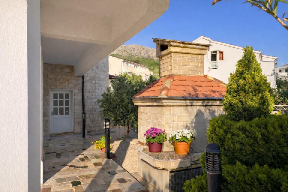 BBQ facilities, Garden