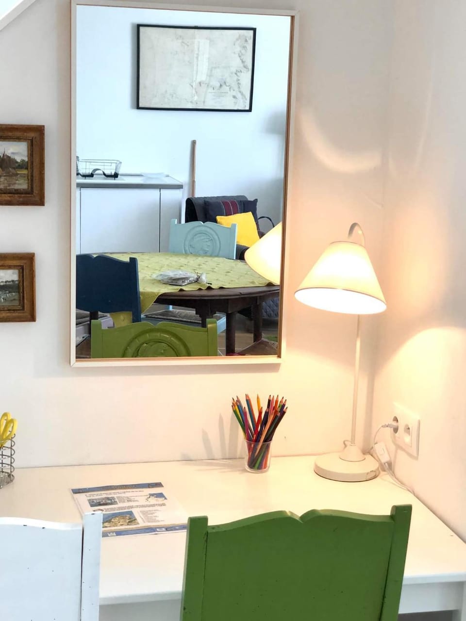 Communal lounge/ TV room