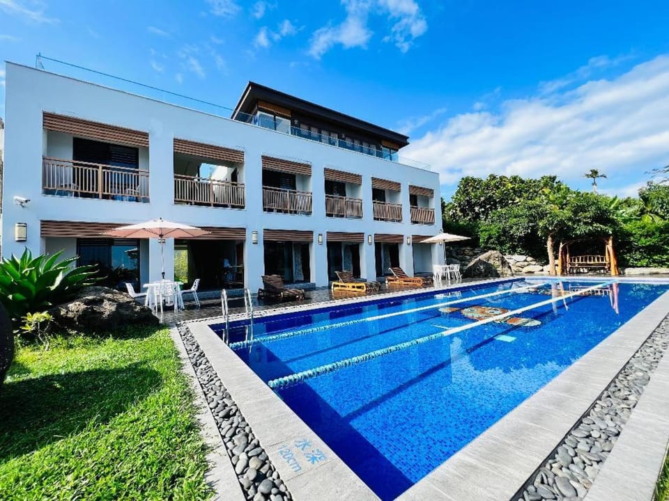 Property building, Pool view, Swimming pool, Swimming pool