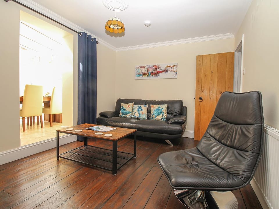 Weybury Cottage House in Weymouth