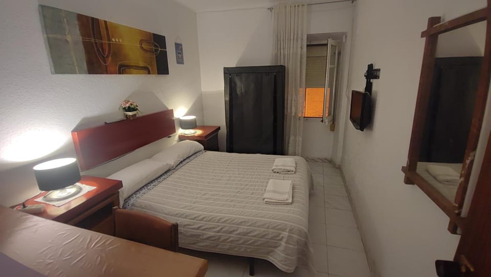 Apartment & Rooms Constantí Vacation rental in Tarragonès
