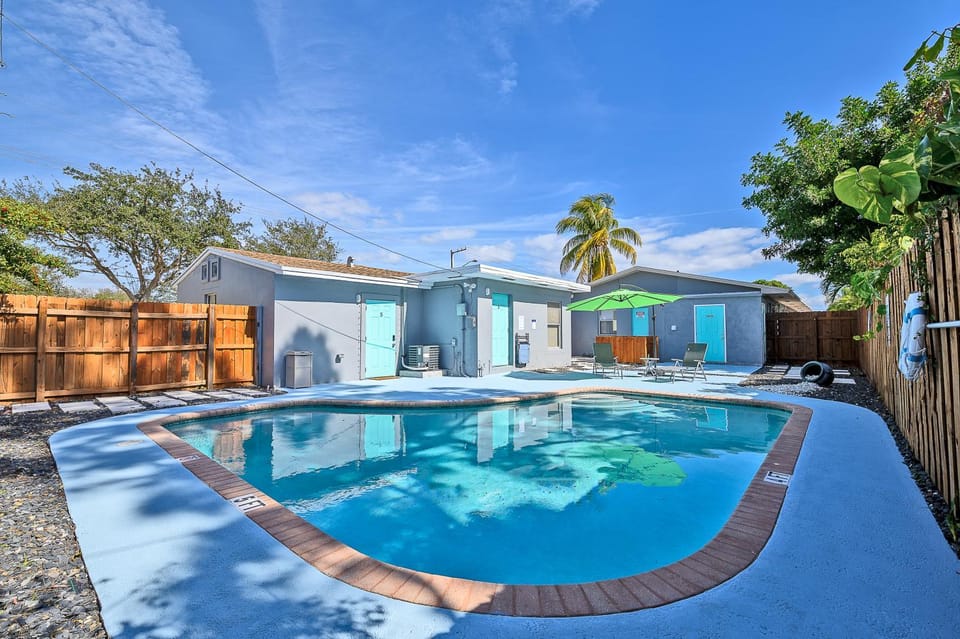 Swimming pool