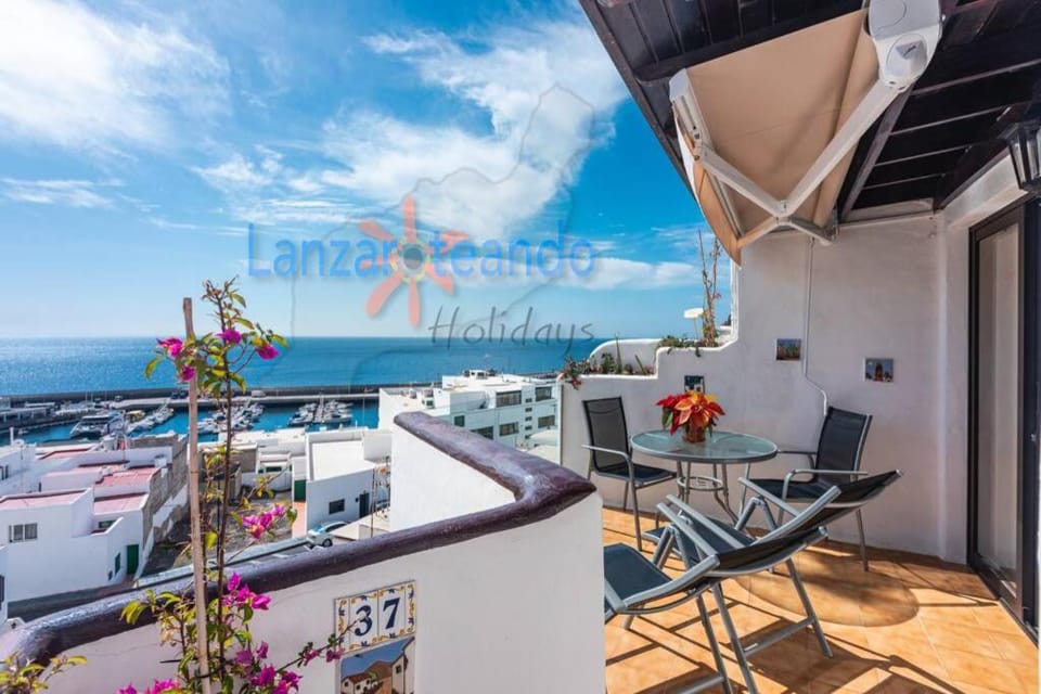 View (from property/room), Balcony/Terrace, Sea view