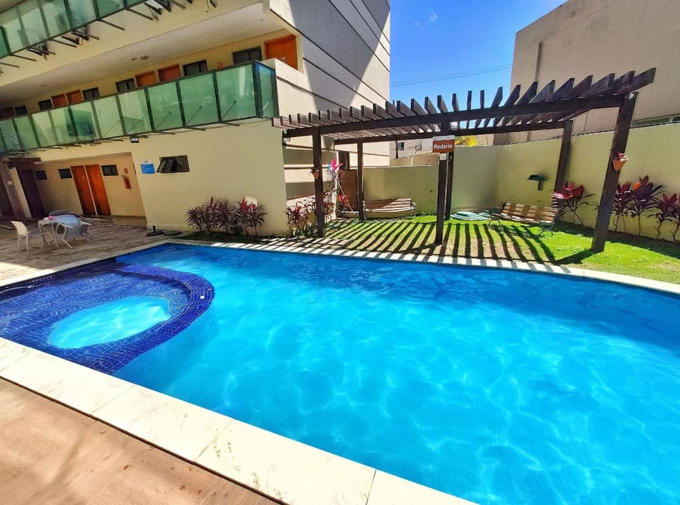 Seating area, Area and facilities, Swimming pool