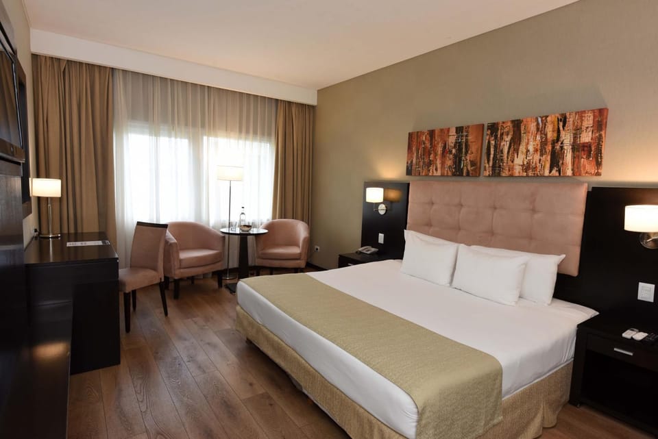 Howard Johnson Resort & Convention Center Ezeiza Hotel in Ezeiza