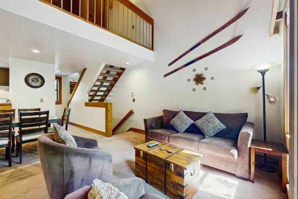 Delightful Northstar Condo Apartment in Northstar Drive