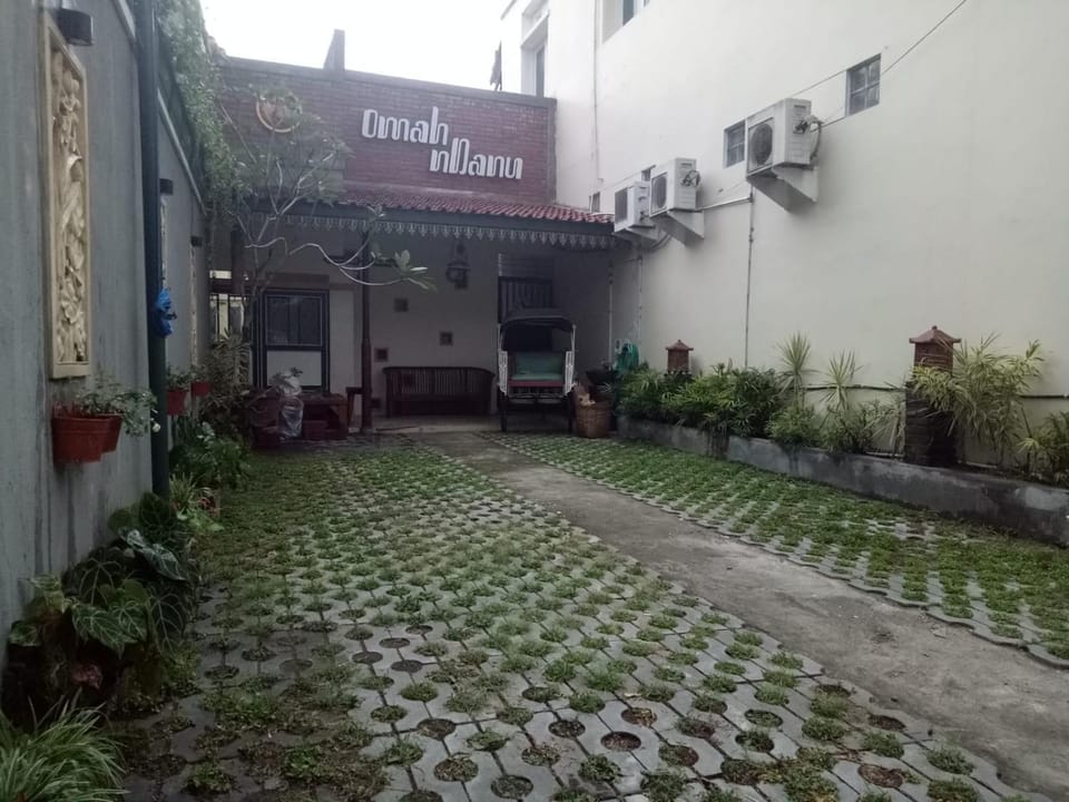 Omah Ndanu Homestay House in Yogyakarta