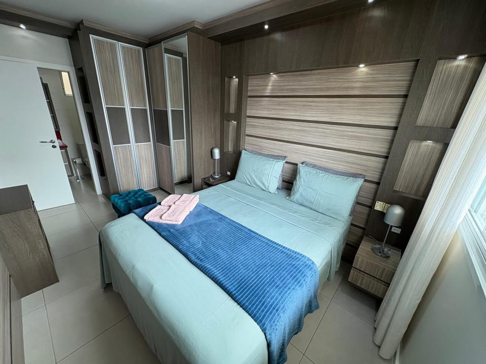 Bed, TV and multimedia, Photo of the whole room, Bedroom, Garden view, heating, towels, wardrobe, air conditioner