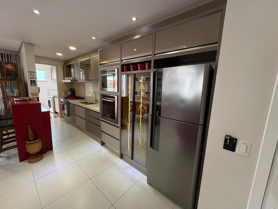 Kitchen or kitchenette, heating, oven, kitchen, air conditioner