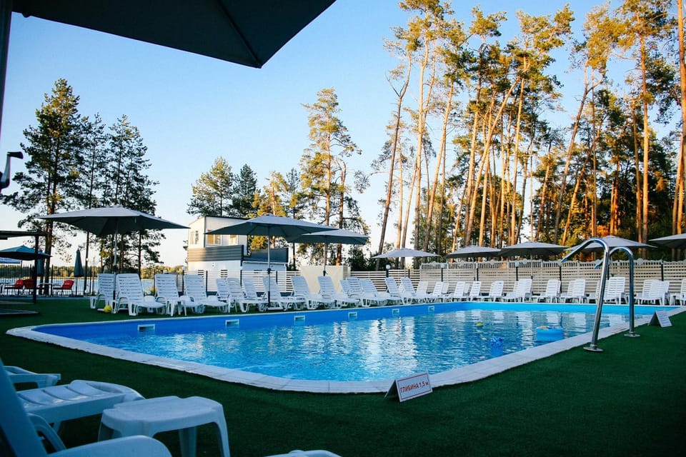 Swimming pool, Swimming pool