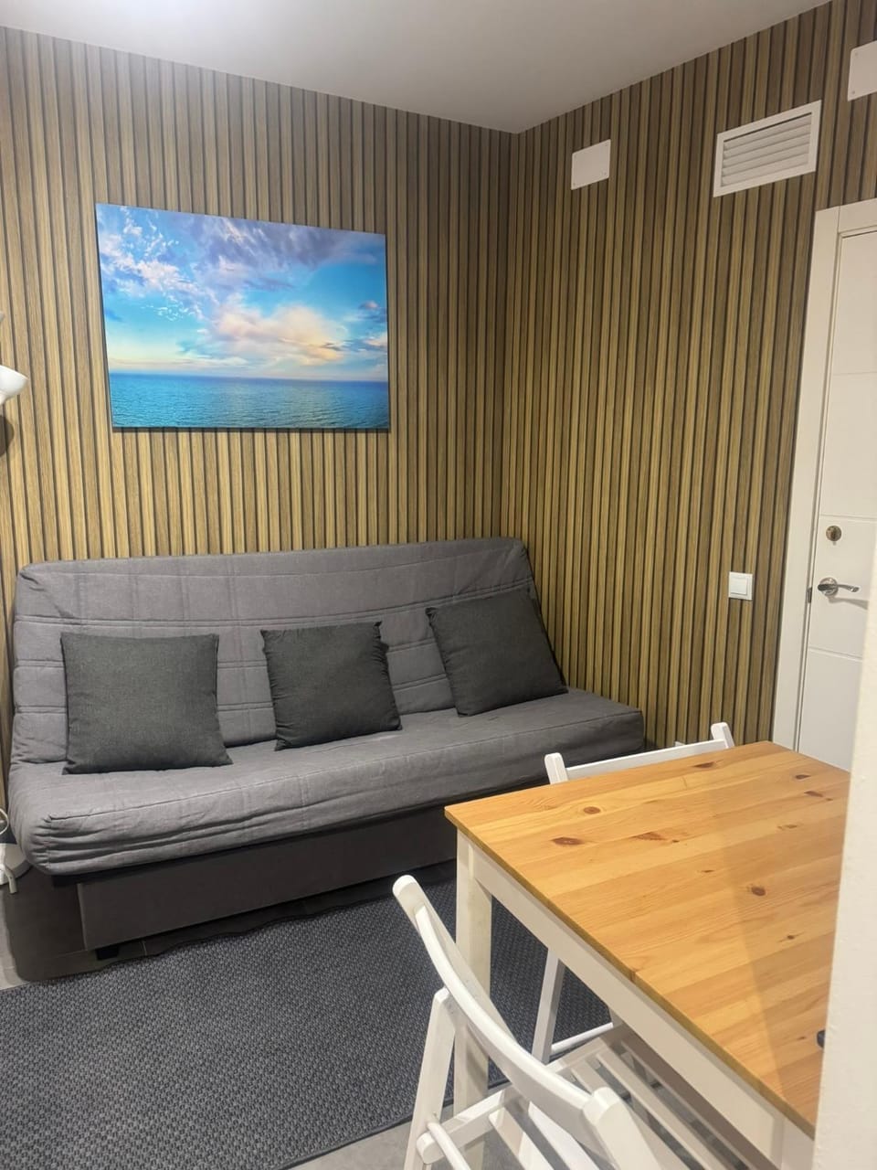 Petit Apartment Apartment in Badalona