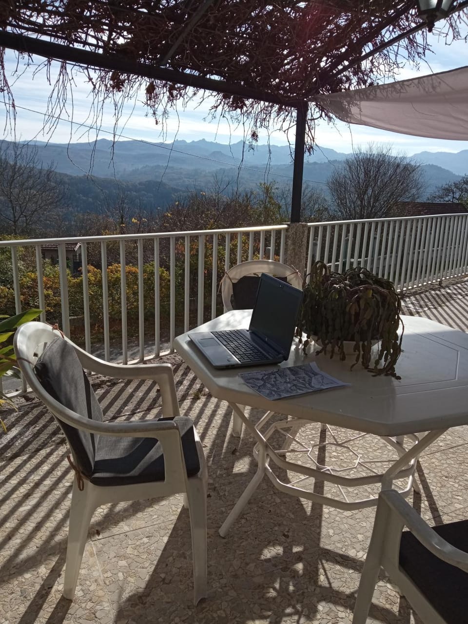 Balcony/Terrace, Seating area, Mountain view
