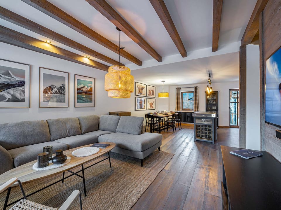 Chalet moderne Méribel, skis aux pieds, animaux admis - FR-1-566-20 Chalet in Les Allues