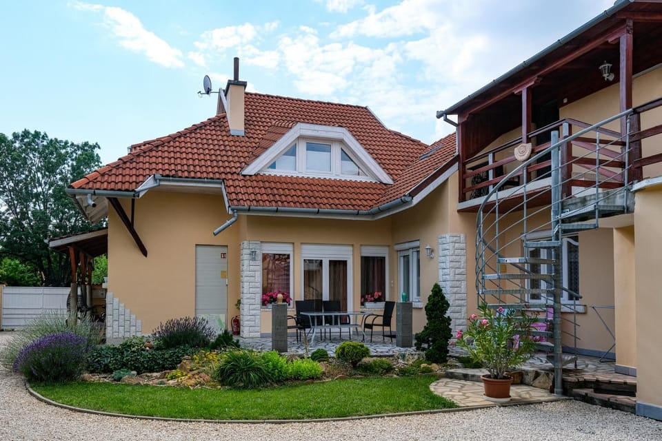 Property building, Garden, Garden view