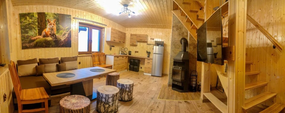 Kitchen or kitchenette, Living room, Dining area