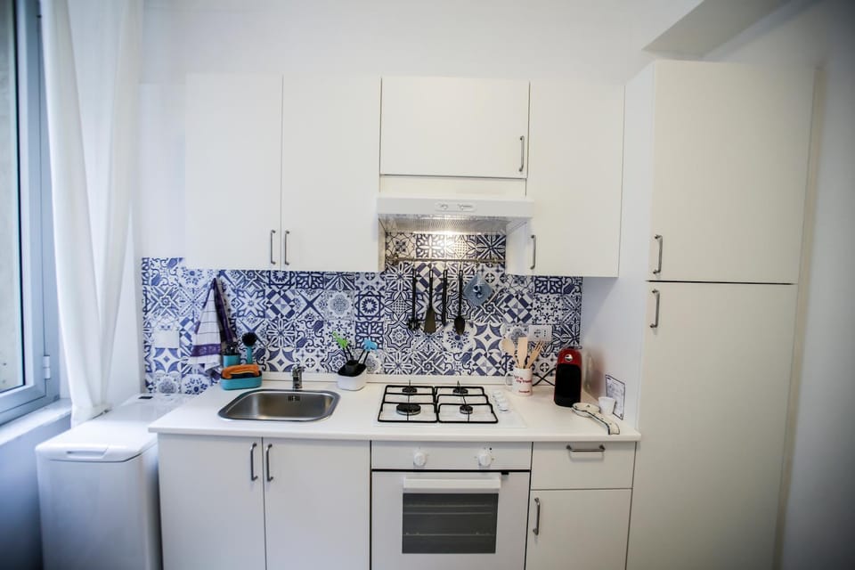 Kitchen or kitchenette, pet friendly, stove