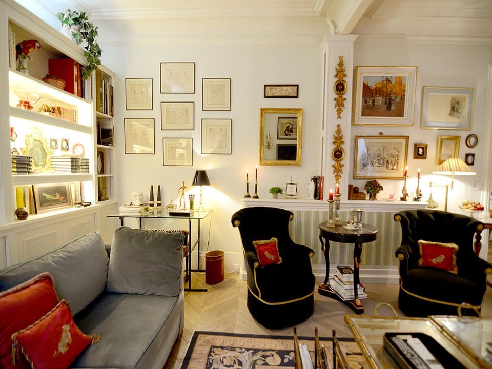 Living room, Seating area