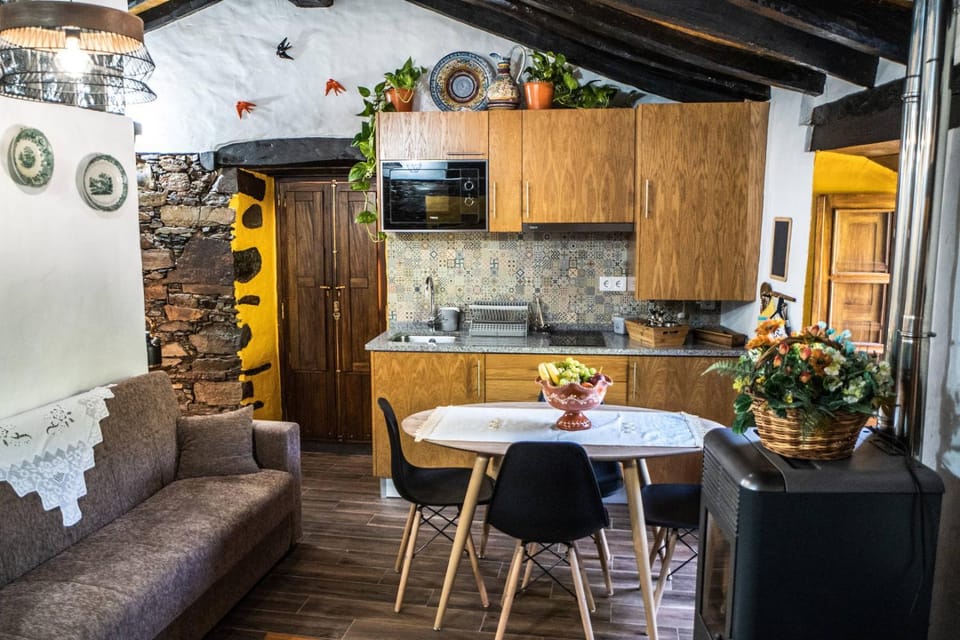 Communal lounge/ TV room, Communal kitchen