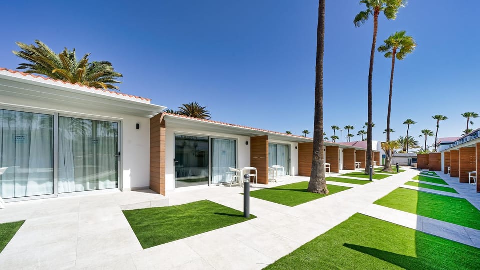 Sanom Beach Resort Only Adults Hotel in Maspalomas
