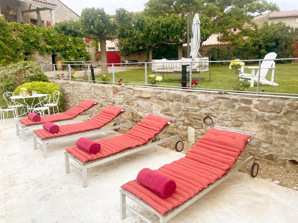 Day, Garden, Garden view, Pool view, Swimming pool, sunbed