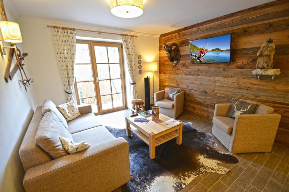 Day, Living room