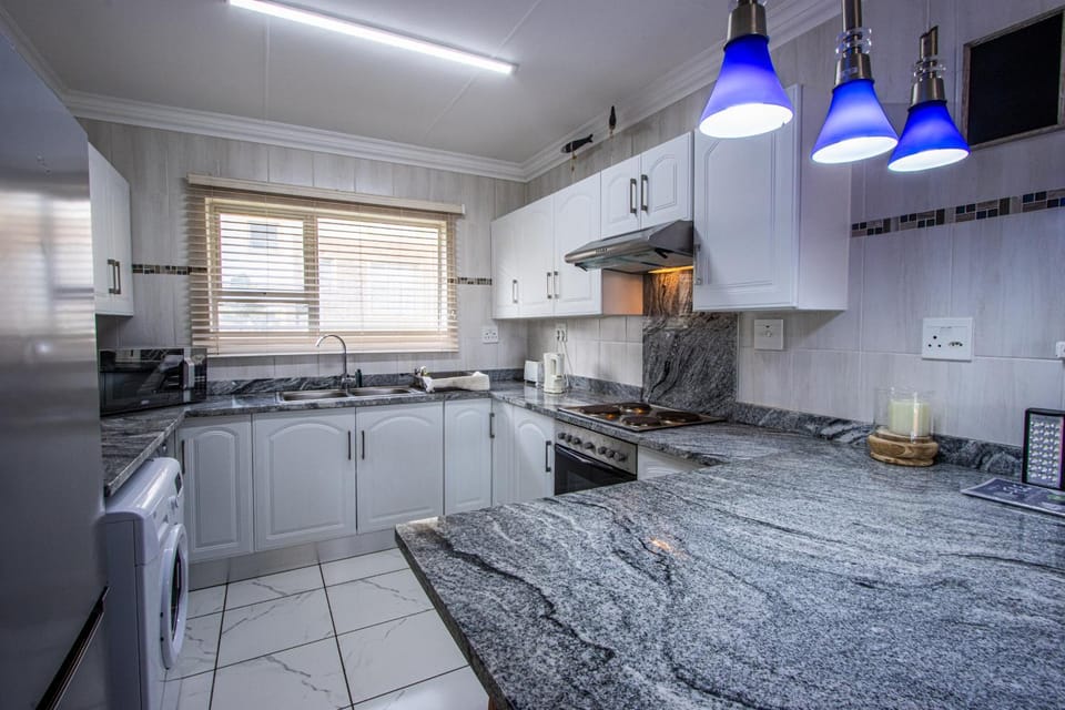 Ramsgate Palms 48 Apartment in Margate