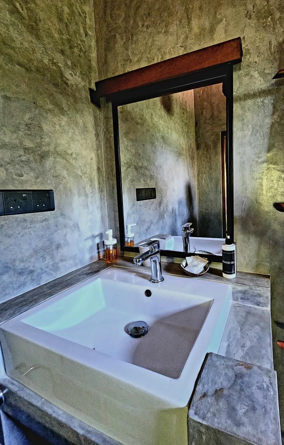Happy Cocos Beach House Vacation rental in Wadduwa