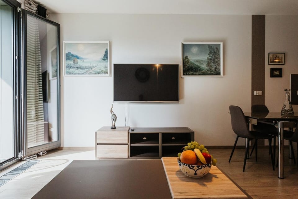Garden Old Town with Free Parking and Garden Apartment in Krakow
