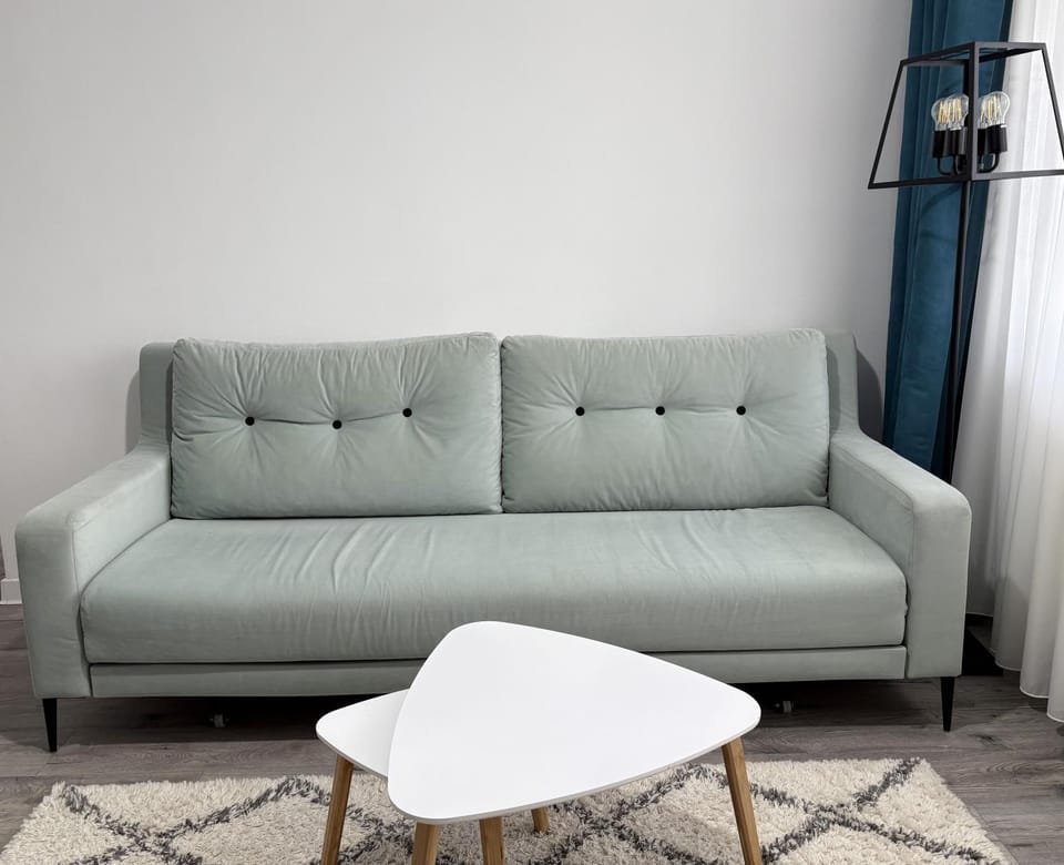 Living room, Seating area, Entertainment
