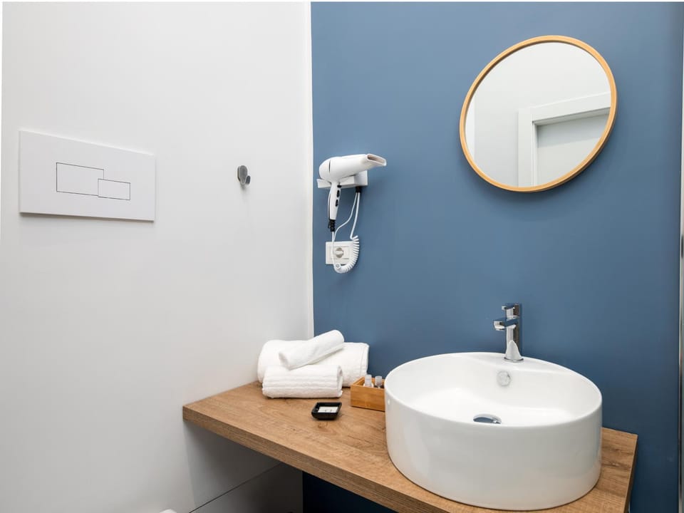 Bathroom, Other, Decorative detail, Area and facilities