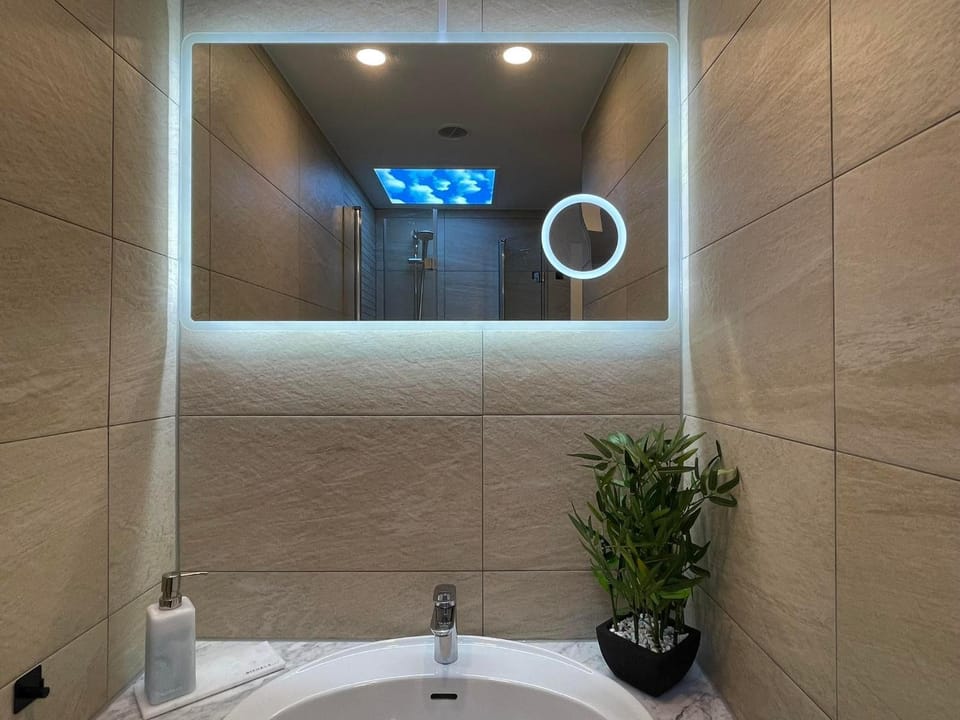 Shower, Bathroom
