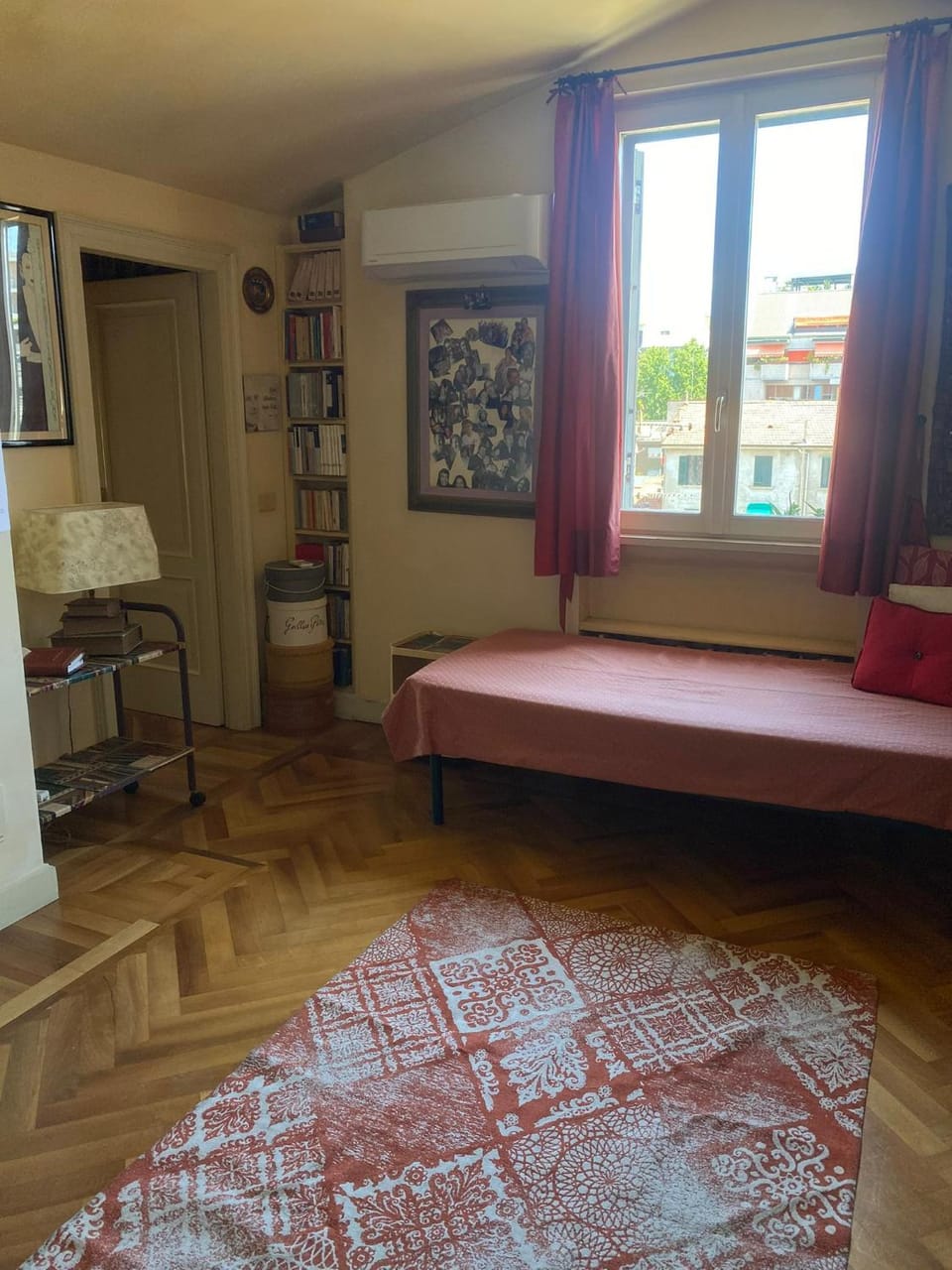 City Center Milanese Cosy Retreat Apartment in Milan