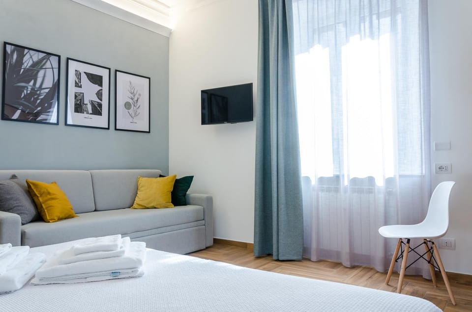 Living room, Bedroom